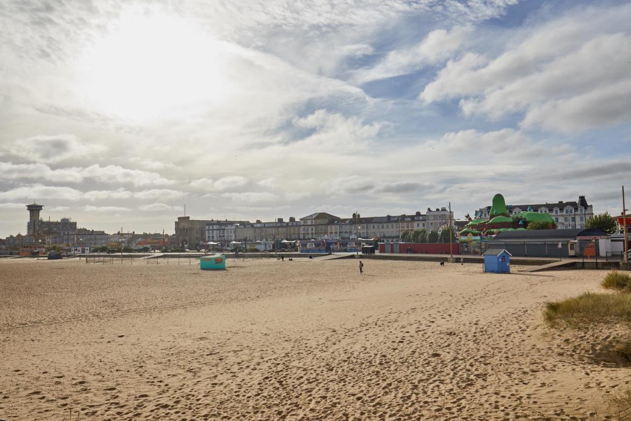 Homely - Great Yarmouth Beach Apartments Exterior photo